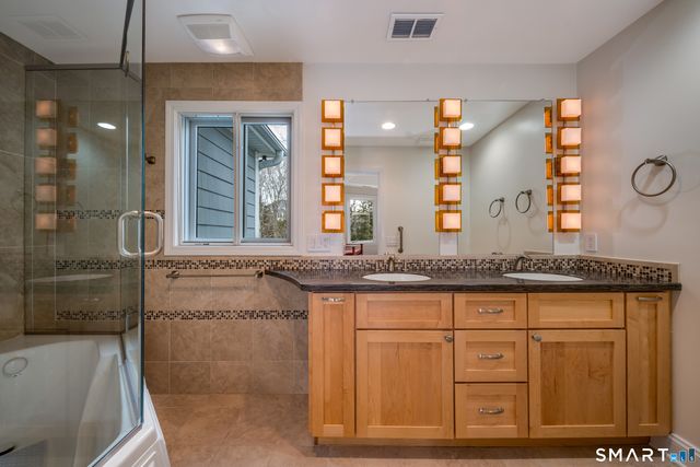 1800 Moose Hill Road, Guilford, CT 06437