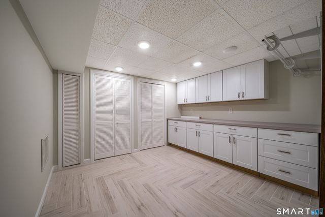 1800 Moose Hill Road, Guilford, CT 06437