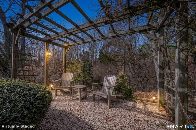 1800 Moose Hill Road, Guilford, CT 06437