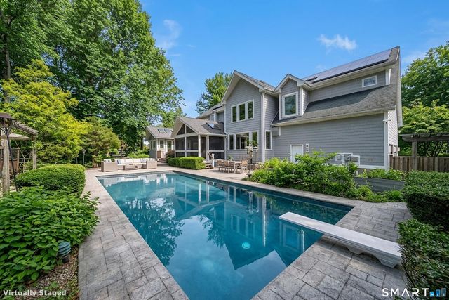 1800 Moose Hill Road, Guilford, CT 06437