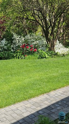 1800 Moose Hill Road, Guilford, CT 06437