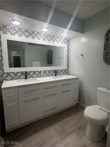5605 Pleasant View Drive, Nashport, OH 43830