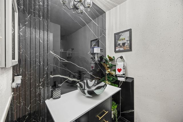 19634 Southaven Drive, Houston, TX 77084