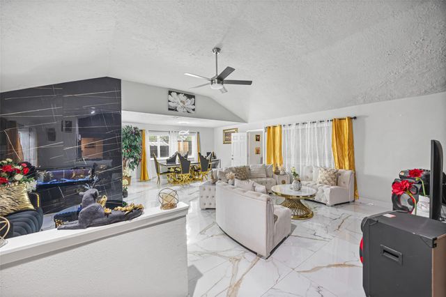 19634 Southaven Drive, Houston, TX 77084