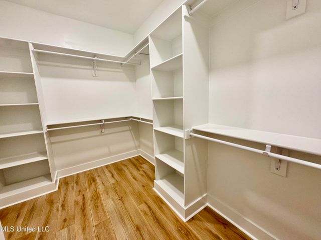 127 Bakersfield Way, Nesbit, MS 38651