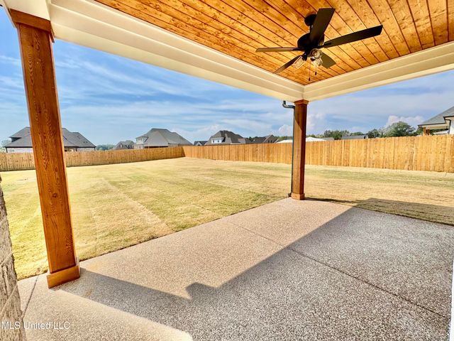 127 Bakersfield Way, Nesbit, MS 38651