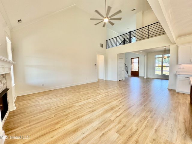 127 Bakersfield Way, Nesbit, MS 38651