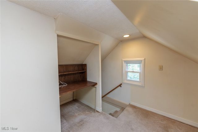 6427 Mackenzie Road, North Olmsted, OH 44070