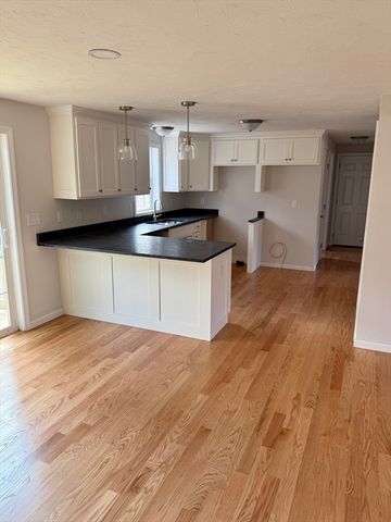 1A Dudley Road, Townsend, MA 01469