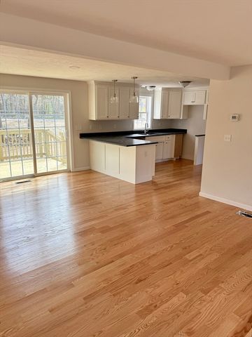 1A Dudley Road, Townsend, MA 01469