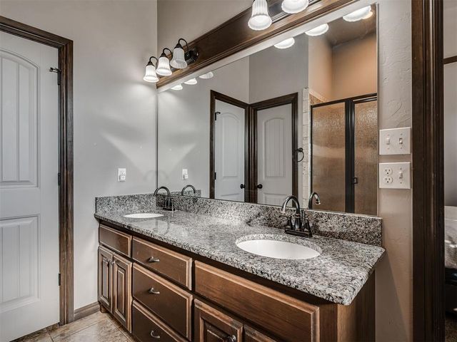 600 Grigsby Street, Newcastle, OK 73065