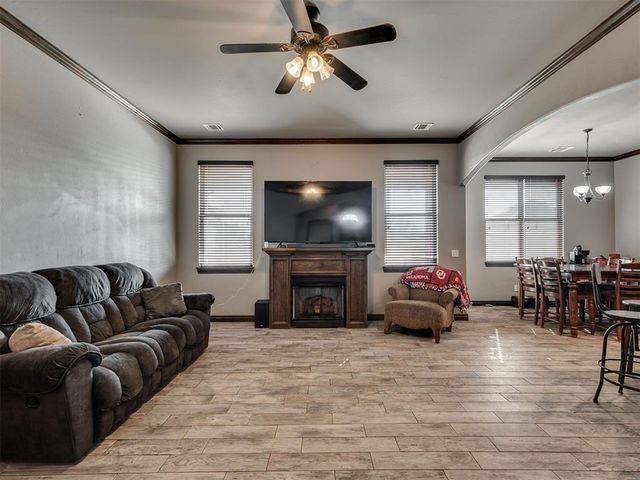 600 Grigsby Street, Newcastle, OK 73065