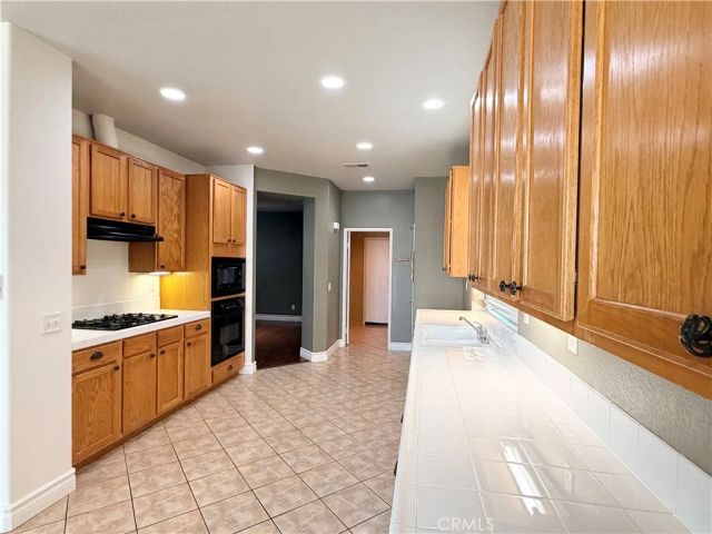 1884 Pinnacle Way, Upland, CA 91784