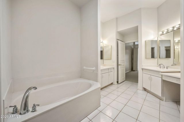 8352 E LAS ESTANCIAS Street, Scottsdale, AZ 85250