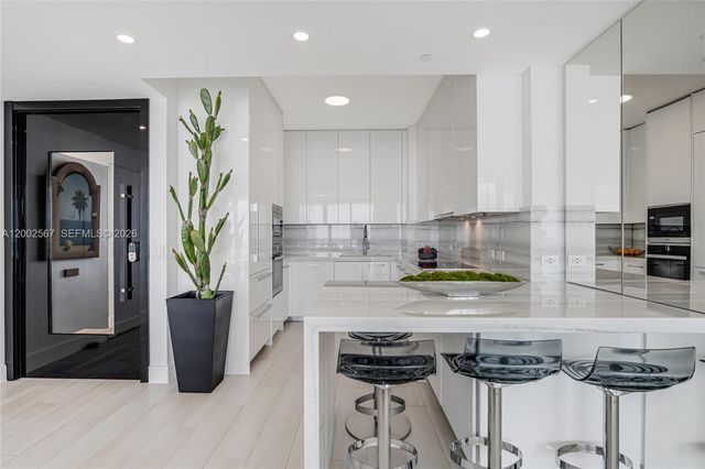 2900 NE 7th Ave 4003, Miami, FL 33137