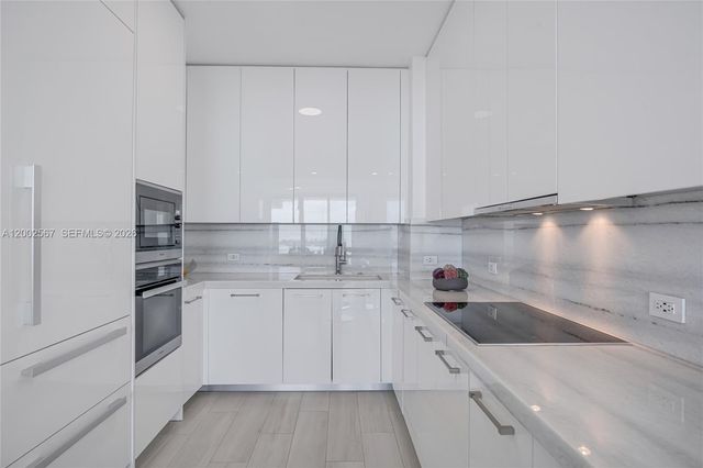 2900 NE 7th Ave 4003, Miami, FL 33137