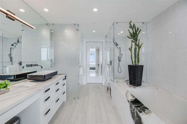 2900 NE 7th Ave 4003, Miami, FL 33137