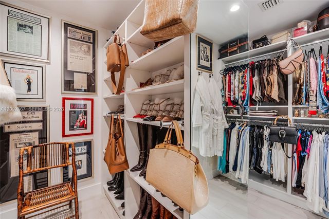 2900 NE 7th Ave 4003, Miami, FL 33137