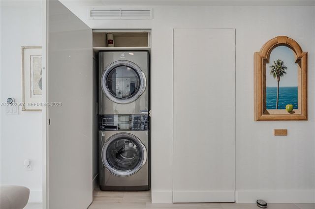 2900 NE 7th Ave 4003, Miami, FL 33137