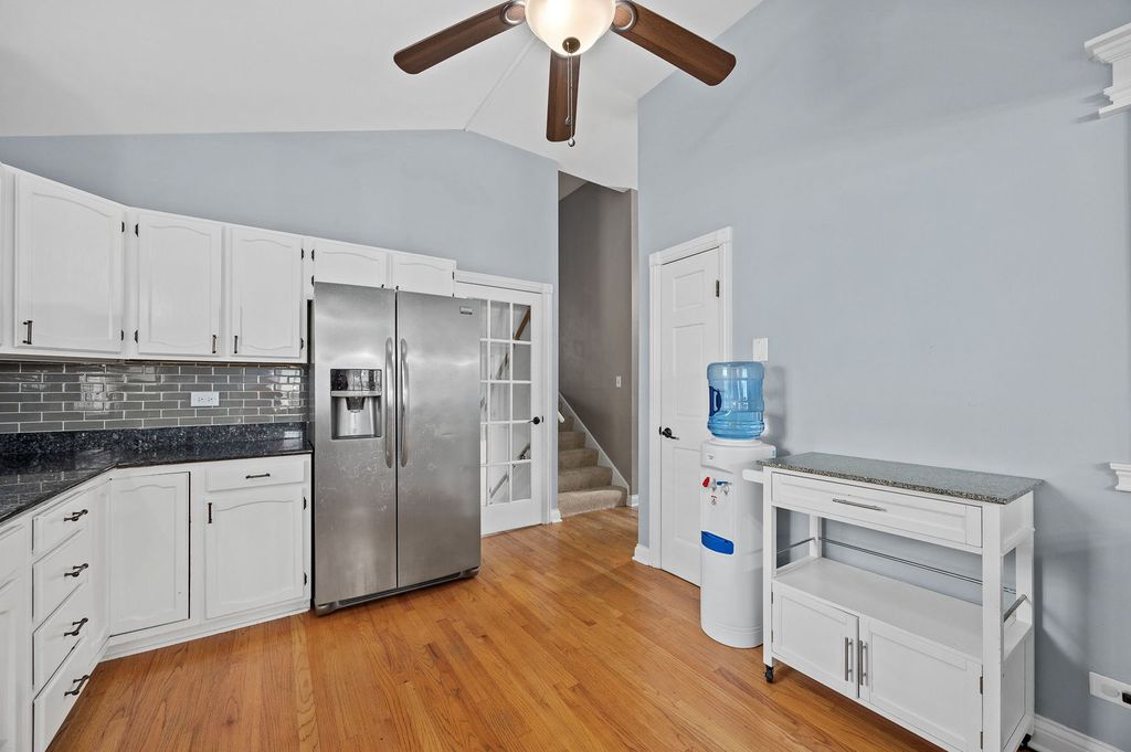 3S625 LORRAINE Avenue, Warrenville, IL 60555 — photo 5