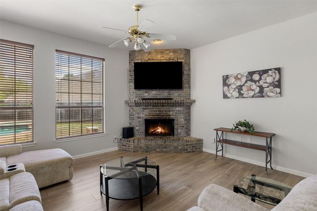 500 Settlers Valley DR, Pflugerville, TX 78660