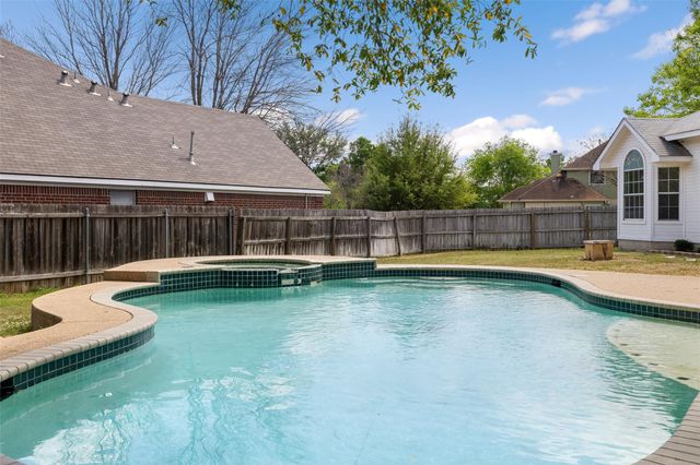 500 Settlers Valley DR, Pflugerville, TX 78660