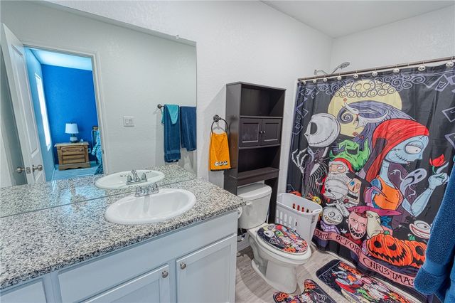 3225 El Dorado Dr, Robstown, TX 78380