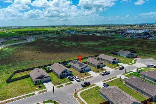 3225 El Dorado Dr, Robstown, TX 78380