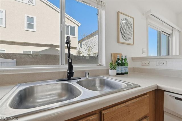 6576 Buster Brown Avenue 102, Las Vegas, NV 89122