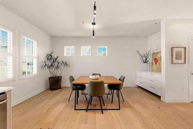 24 Creekside Lane, San Mateo, CA 94401
