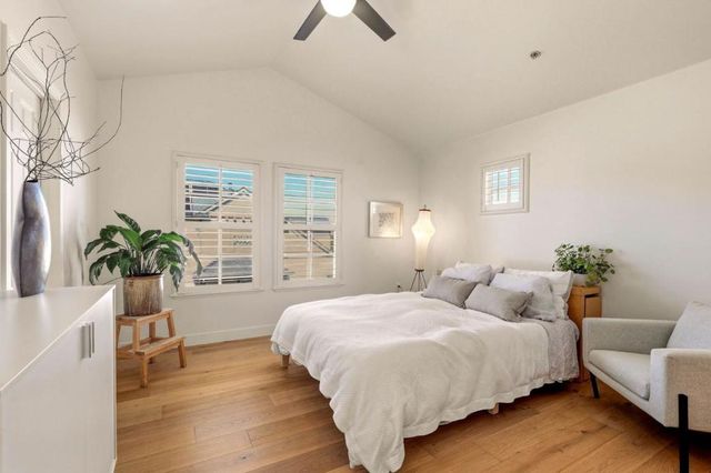 24 Creekside Lane, San Mateo, CA 94401