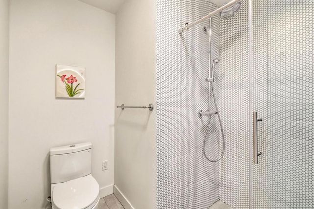 24 Creekside Lane, San Mateo, CA 94401