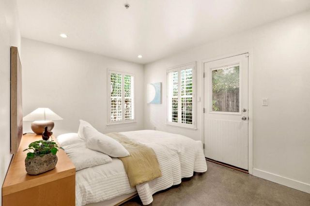 24 Creekside Lane, San Mateo, CA 94401