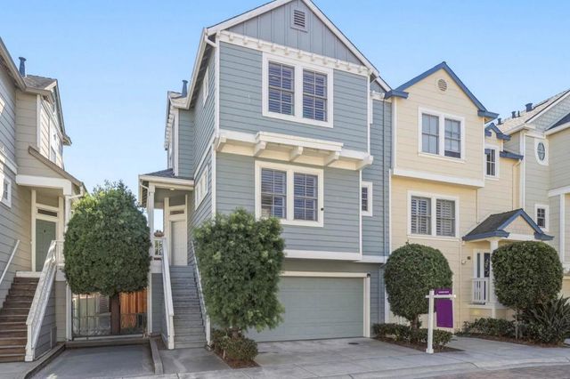 24 Creekside Lane, San Mateo, CA 94401