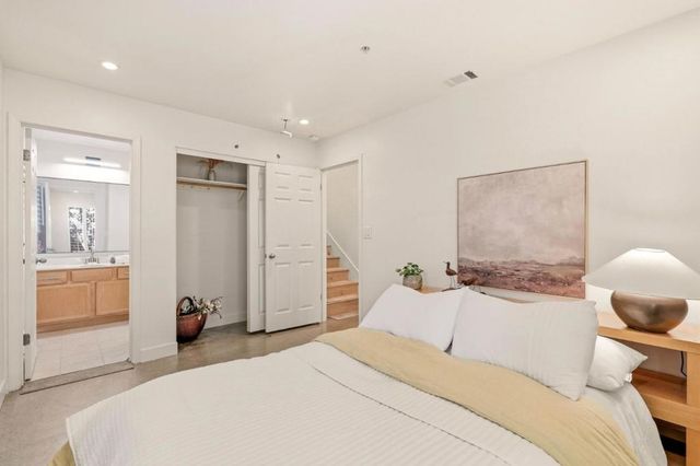 24 Creekside Lane, San Mateo, CA 94401