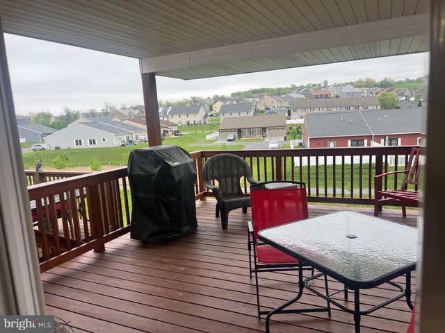 8851 HILLSIDE WAY, Waynesboro, PA 17268