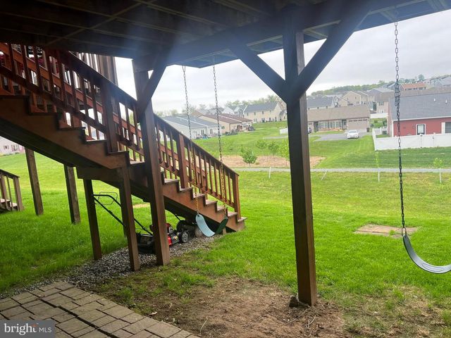 8851 HILLSIDE WAY, Waynesboro, PA 17268