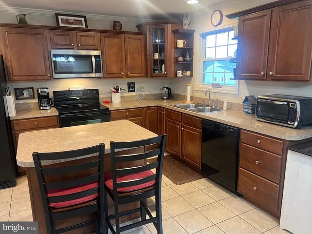 8851 HILLSIDE WAY, Waynesboro, PA 17268