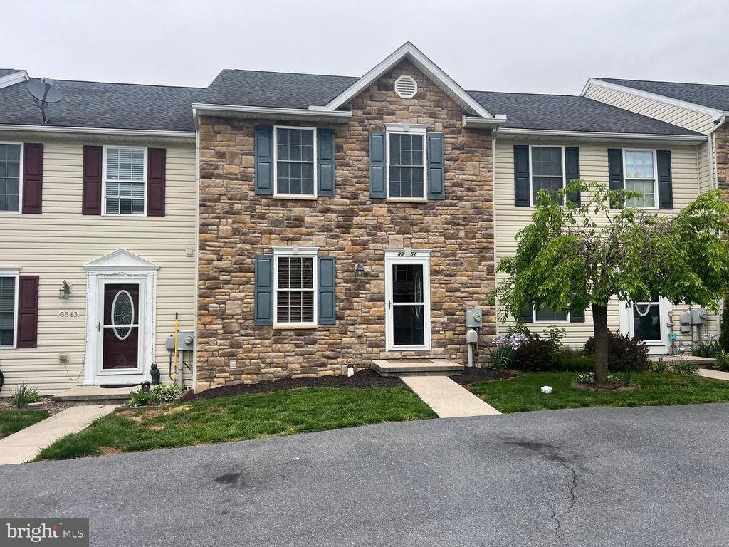 8851 HILLSIDE WAY, Waynesboro, PA 17268