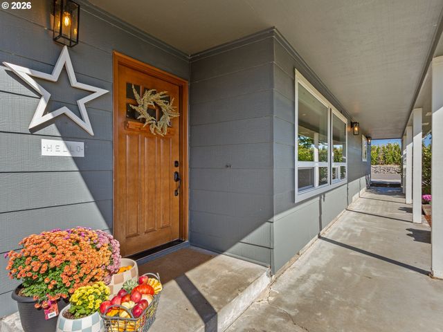 33625 Se LUSTED Rd, Gresham, OR 97080