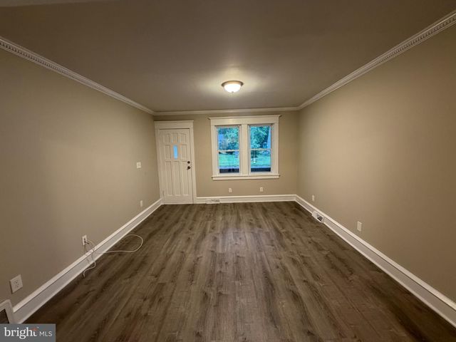 704 N LENOLA RD, Moorestown, NJ 08057