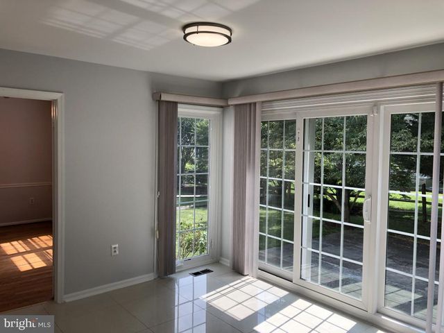991 FARM HAVEN DR, Rockville, MD 20852