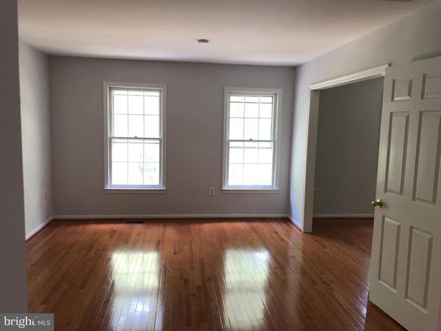 991 FARM HAVEN DR, Rockville, MD 20852