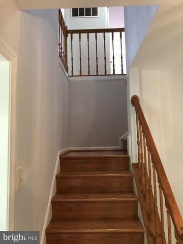 991 FARM HAVEN DR, Rockville, MD 20852
