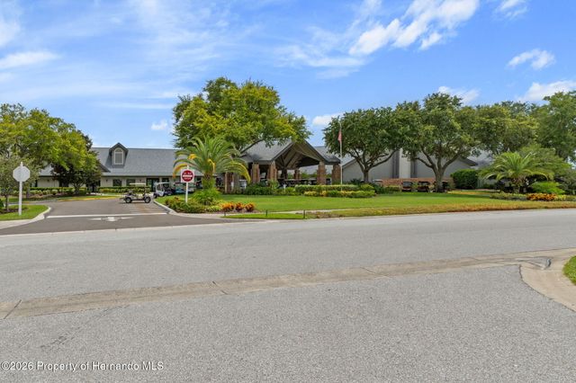 18531 Bent Pine Drive, Hudson, FL 34667