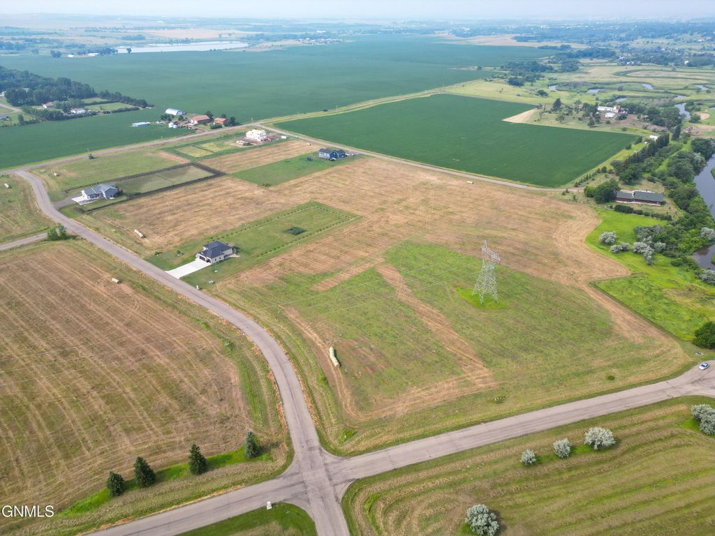 806 Apple Ridge Road, Menoken, ND 58558 photo 11