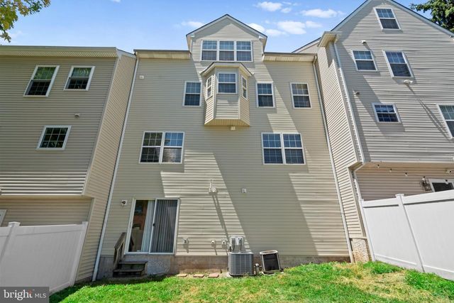 3 RIGHTER ST, Conshohocken, PA 19428