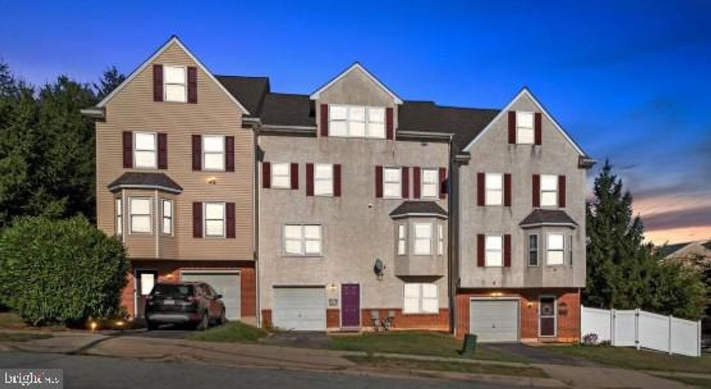 3 RIGHTER ST, Conshohocken, PA 19428