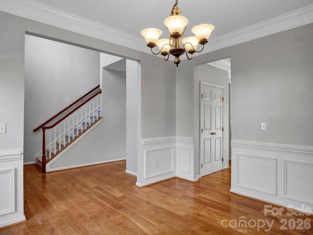 11627 Knightsdale Drive, Charlotte, NC 28277