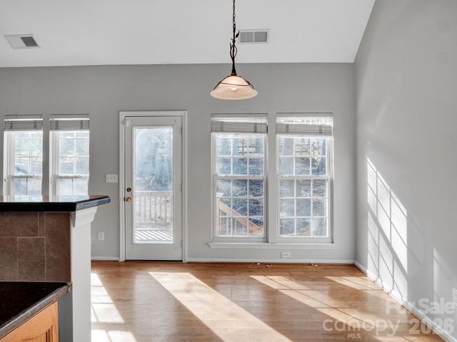 11627 Knightsdale Drive, Charlotte, NC 28277